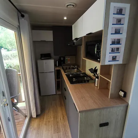 假日公园 Location De Plusieurs Mobilhomes 6 Personnes 3 Etoiles Sejour Normandie Paris Eure Gestion La Bataille Ivry-la-Bataille