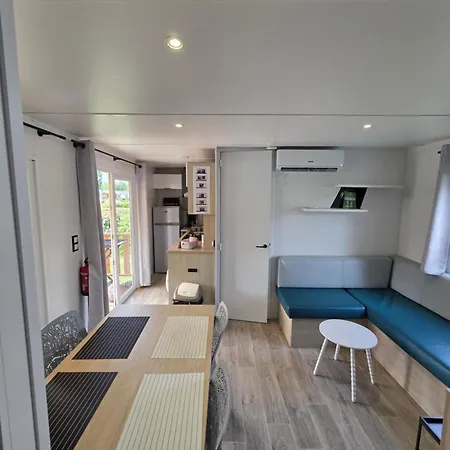 假日公园 Location De Plusieurs Mobilhomes 6 Personnes 3 Etoiles Sejour Normandie Paris Eure Gestion La Bataille *