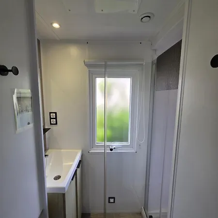 Location De Plusieurs Mobilhomes 6 Personnes 3 Etoiles Sejour Normandie Paris Eure Gestion La Bataille 假日公园 *